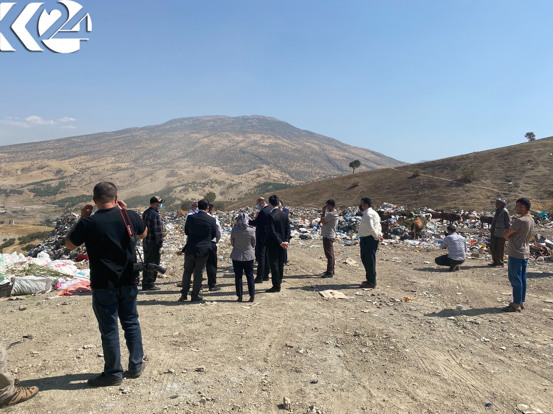  بەوێنە: چاودێریکردنی هەڵمەتی پاککردنەوەی رێگاکانی سنووری هەولێر